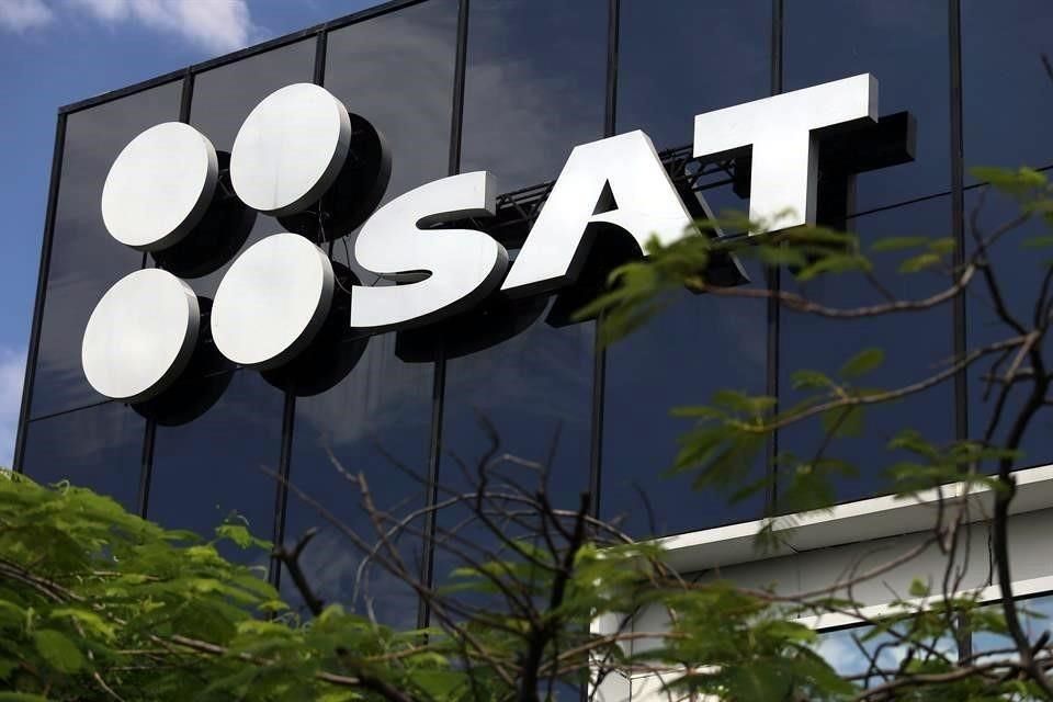 Págale menos impuestos al SAT y renueva tus computadoras. ¿Cómo hacerlo?